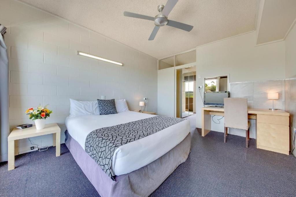 Camelot Motel Gladstone Luaran gambar