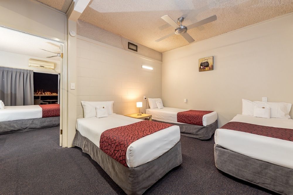 Camelot Motel Gladstone Luaran gambar