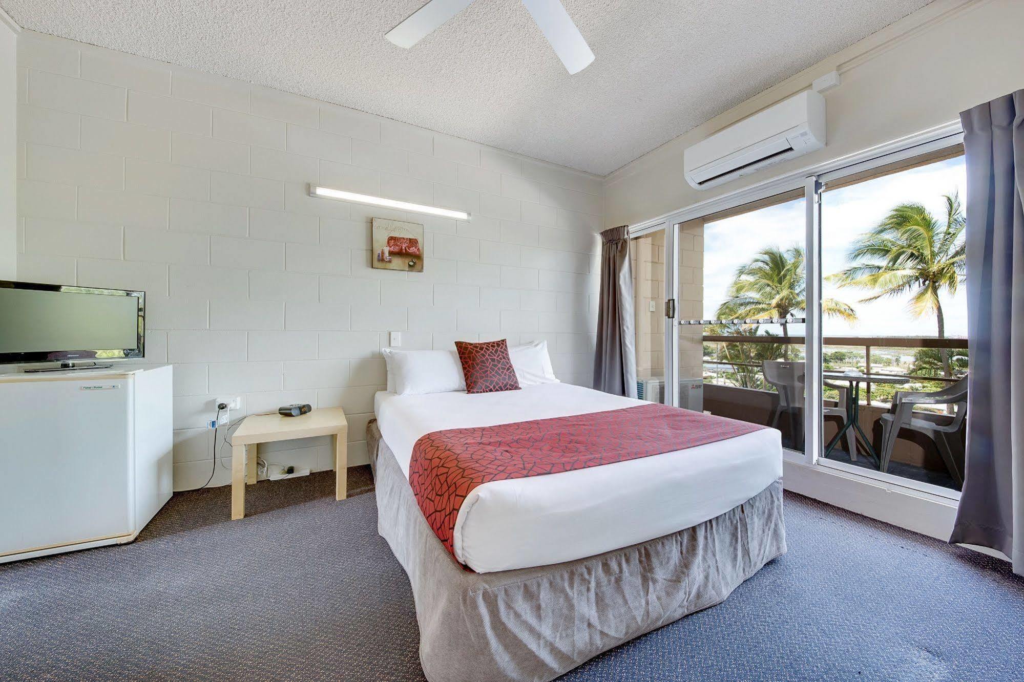 Camelot Motel Gladstone Luaran gambar