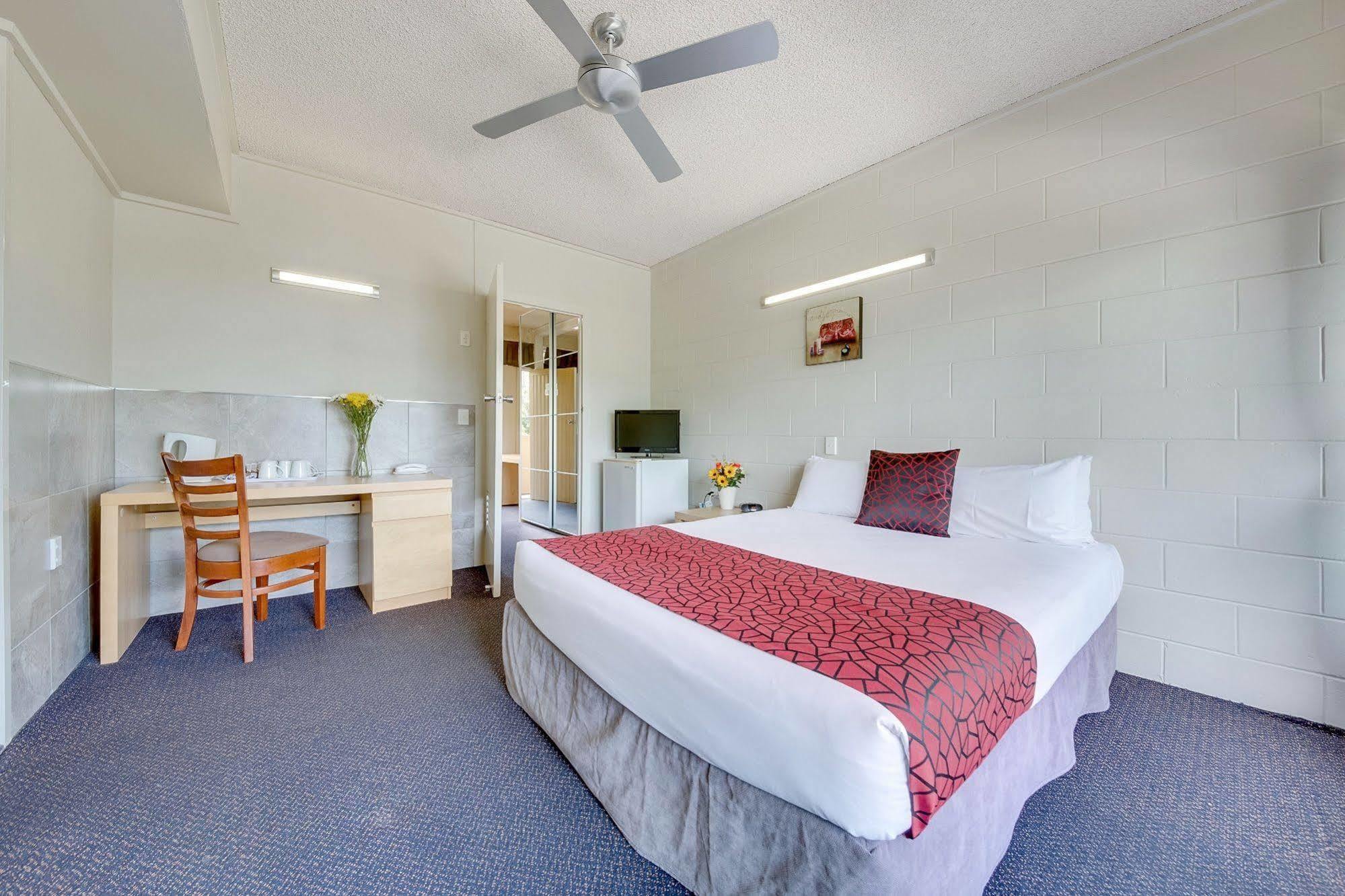 Camelot Motel Gladstone Luaran gambar