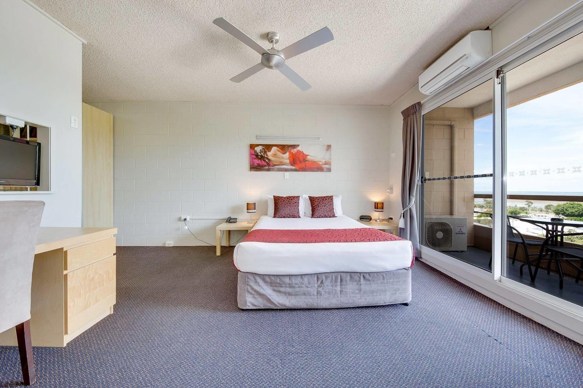 Camelot Motel Gladstone Luaran gambar