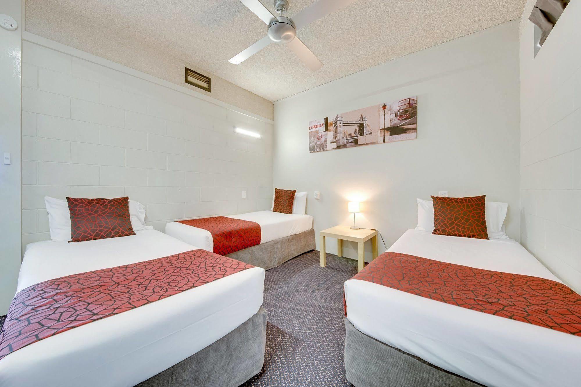 Camelot Motel Gladstone Luaran gambar