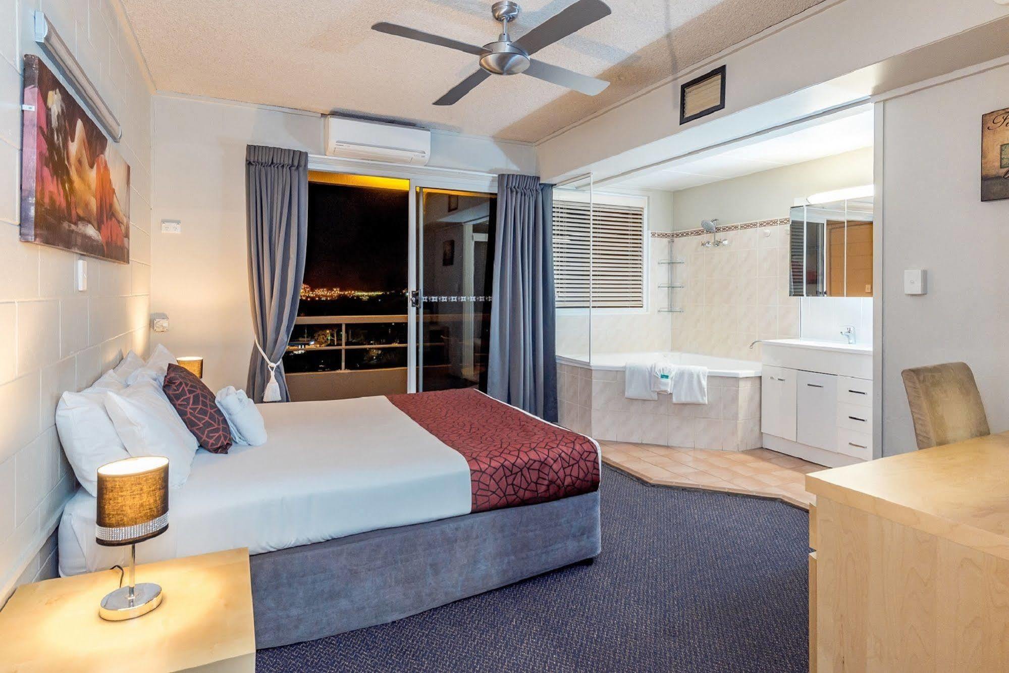 Camelot Motel Gladstone Luaran gambar